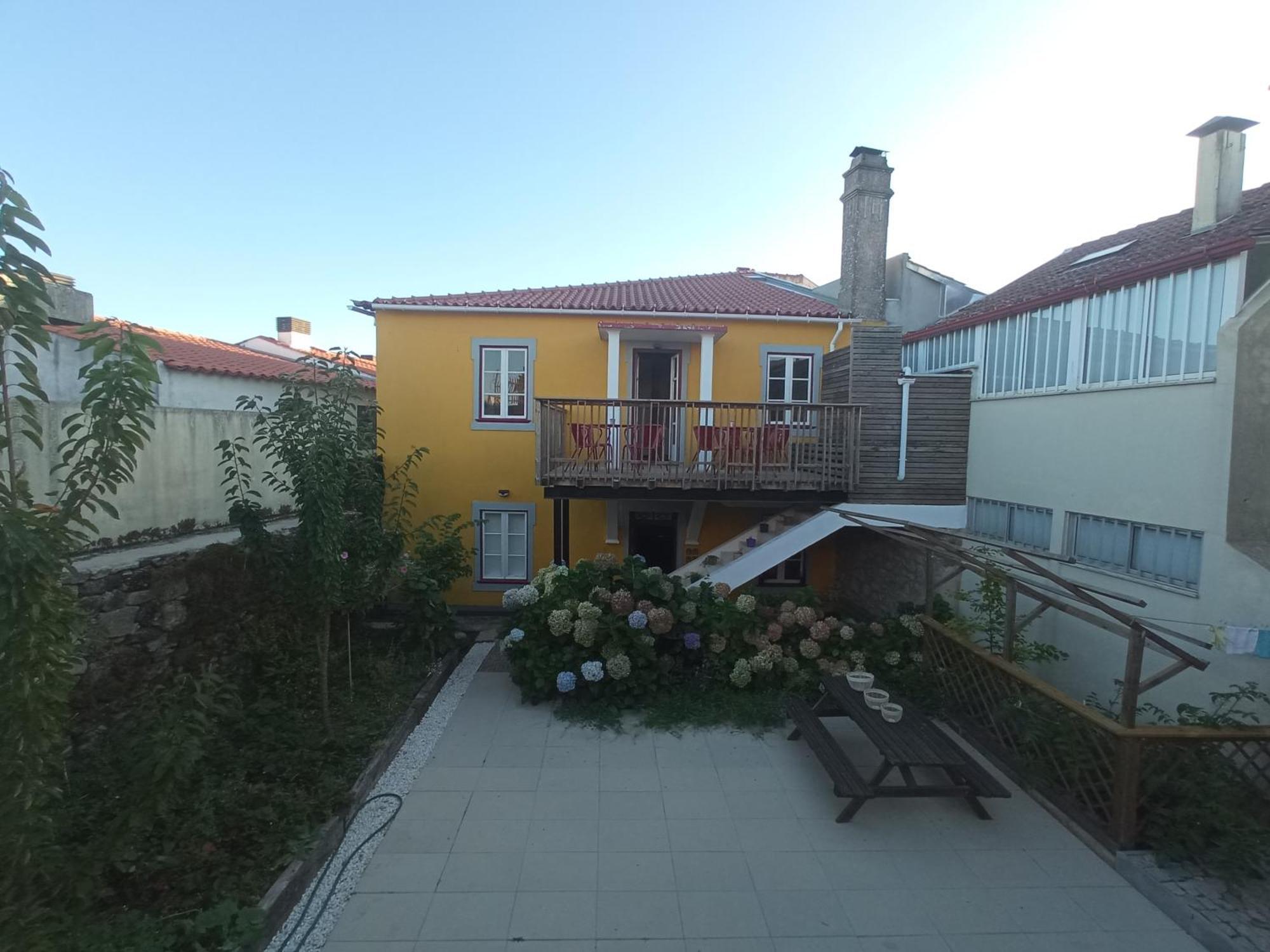 Urbe Sanchina - Hostel & Suites Гуарда Екстериор снимка