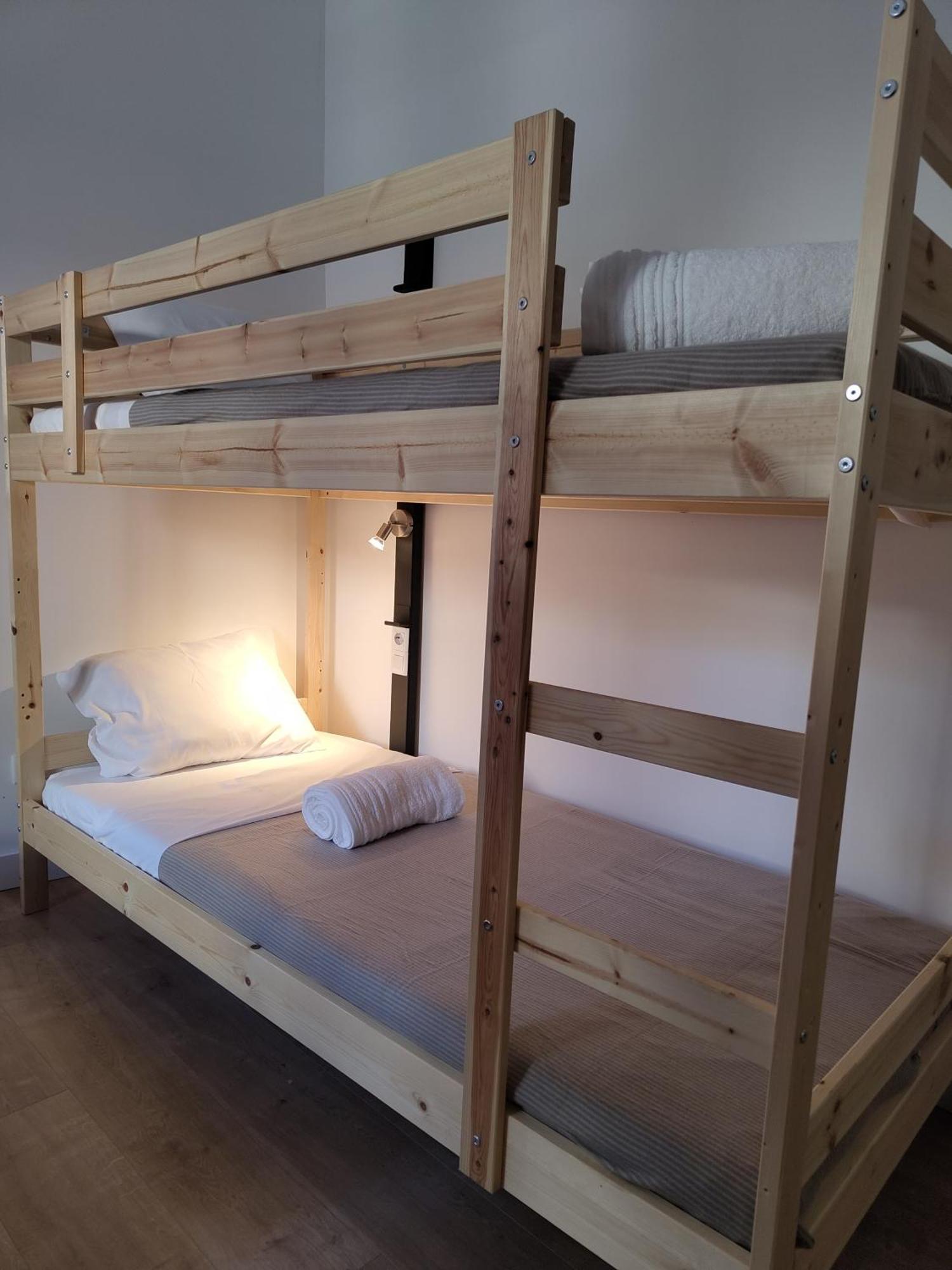 Urbe Sanchina - Hostel & Suites Гуарда Екстериор снимка