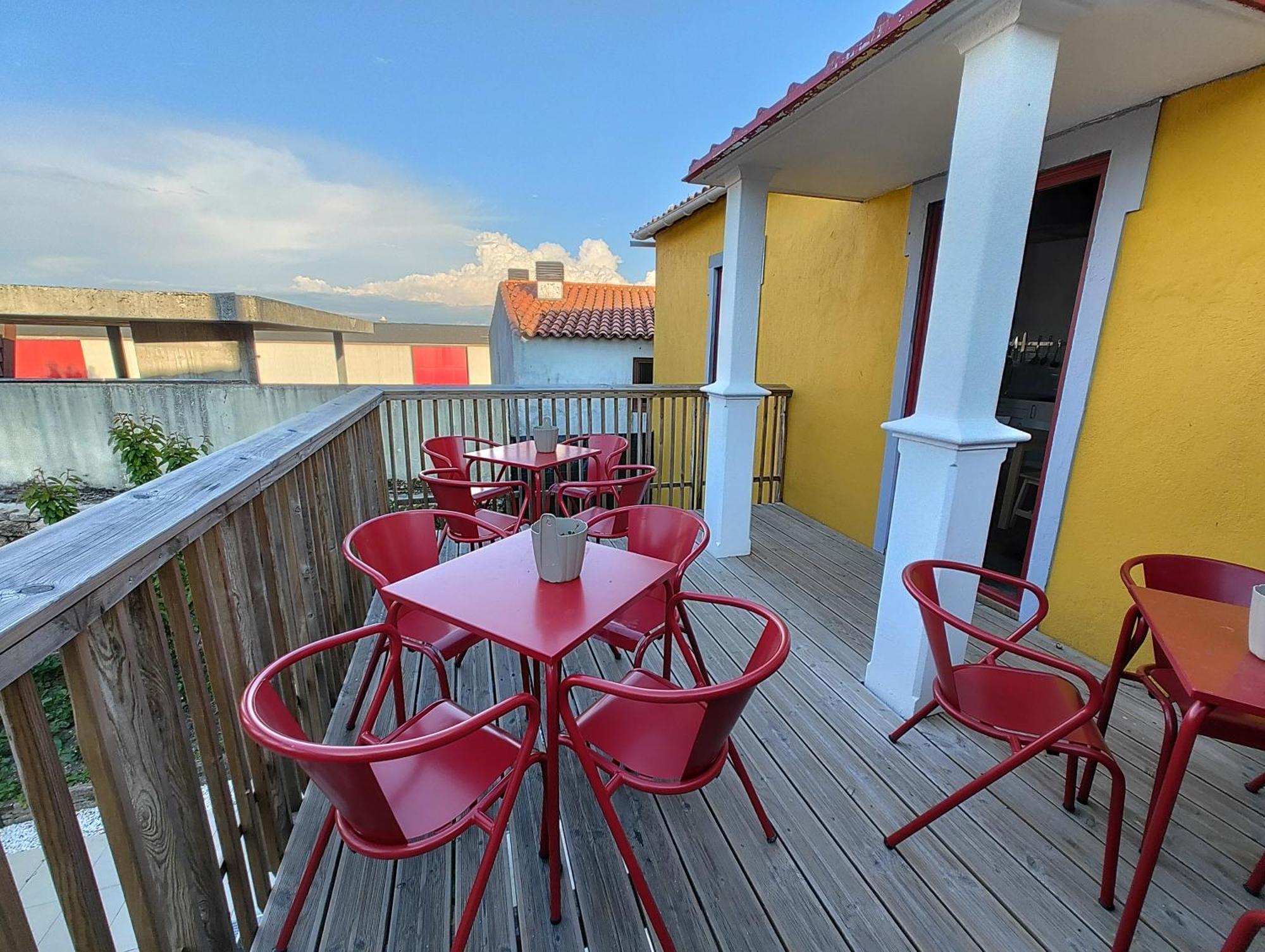 Urbe Sanchina - Hostel & Suites Гуарда Екстериор снимка